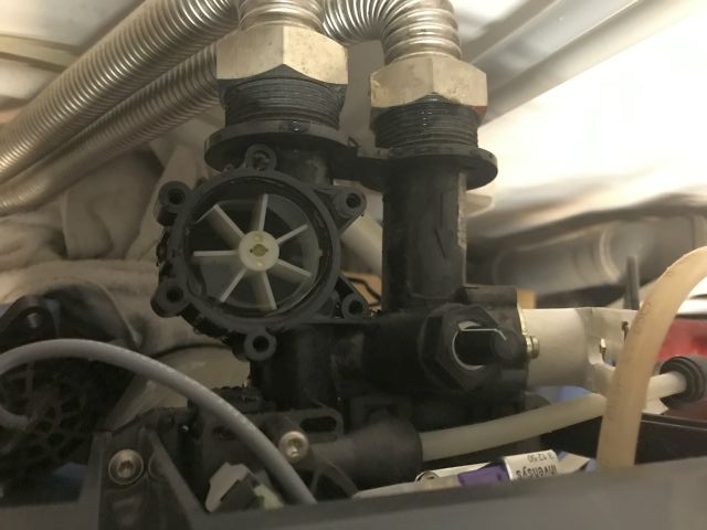 BAU.DE / BAU-Forum: 1. Bild zu Frage "BWT AQA Smart Weichwasseranlage: Regenerationsprobleme, Ursachen & L&ouml;sungen?" im BAU-Forum "Trinkwasser- und Schmutzwasser-Aufbereitung"