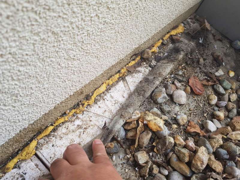 BAU.DE / BAU-Forum: 4. Bild zu Antwort "Wasserschaden Vordach: Ursache, Ablauf, Abdichtung &ndash; Details" auf die Frage "Gann Hydromette BL Compact B: Messwerte bei Stahlbeton &ndash; Interpretation und Folgema&szlig;nahmen?" im BAU-Forum "Das richtige Werkzeug"