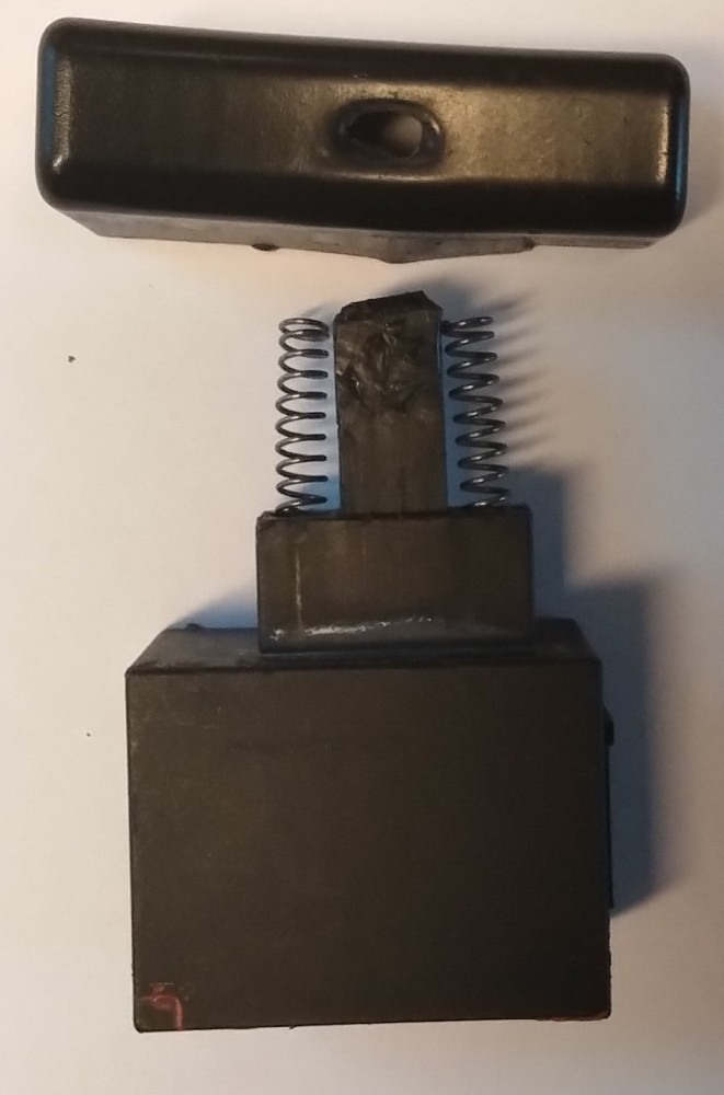 BAU.DE / BAU-Forum: 3. Bild zu Antwort "Ein-/Aus-Schalter Reparatur: Bilder zur Funktion &ndash; Selbsterkl&auml;rend!" auf die Frage "Schlagbohrmaschine Ein-/Aus-Schalter defekt: Ursachen, Reparatur & Fehlersuche?" im BAU-Forum "Das richtige Werkzeug"