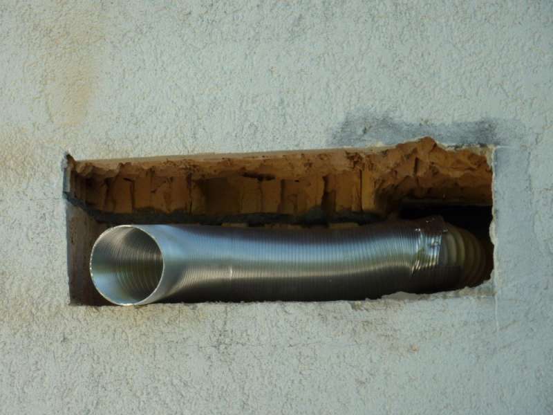 BAU.DE / BAU-Forum: 1. Bild zu Frage "Mauerkasten versetzen: Kosten, Wanddurchbruch & Alternativen für Dunstabzugshaube?" im BAU-Forum "Wohnen und Einrichten" BAU.DE / BAU-Forum: 1. Bild zu Frage "Mauerkasten versetzen: Kosten, Wanddurchbruch & Alternativen für Dunstabzugshaube?" im BAU-Forum "Wohnen und Einrichten"