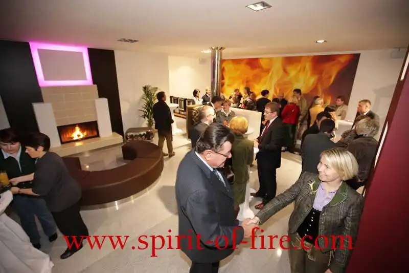 Bild von Martin Scheibelhofer - Titel: Spirit of Fire Kachelofenausstellung in F&uuml;rstenfeld