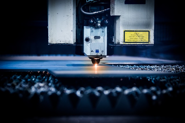 Hybrid-Laserschneidtechniken: Kombination von Faser- und CO2-Lasern für optimale Ergebnisse