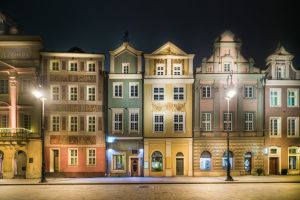 Die Ausstrahlung einer Person oder Sache bezieht sich auf deren Charisma, Aura oder Präsenz.