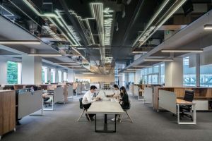 Ein Büroraum ist ein Raum, der hauptsächlich als Arbeitsplatz oder Arbeitszimmer genutzt wird.