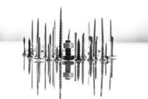 Eine Halterung ist eine Vorrichtung, die dazu dient, einen Gegenstand sicher zu befestigen, zu unterstützen oder zu halten. Eine Halterung ist eine Vorrichtung, die dazu dient, einen Gegenstand sicher zu befestigen, zu unterstützen oder zu halten.