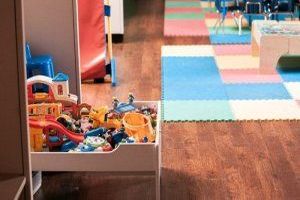 Wie kann man ein Kinderzimmer schnell dekorieren? - Bild: Pro Church Media / Unsplash