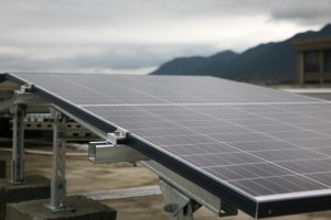 Das <strong>Erneuerbare-Energien-Gesetz</strong> (EEG) ist ein zentrales Gesetz in Deutschland, das die Förderung von Strom aus erneuerbaren Quellen wie Photovoltaik, Windkraft, Biomasse oder Wasserkraft regelt.