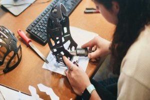 Das <b>Preis-Leistungs-Verhältnis</b> beschreibt das Verhältnis zwischen dem Preis, der für ein Produkt oder eine Dienstleistung gezahlt wird, und dem Nutzen oder der Leistung, die man dafür erhält.