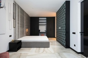 Schlafkomfort bezieht sich auf die Bequemlichkeit und Gemütlichkeit des Schlafplatzes, die es einem ermöglicht, tief und erholsam zu schlafen.