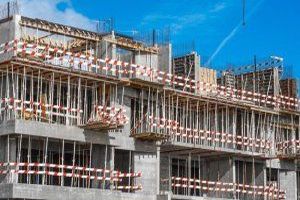Wohnungsbau umfasst sämtliche Aktivitäten, die mit der Planung, Finanzierung und Errichtung von Wohnraum verbunden sind.