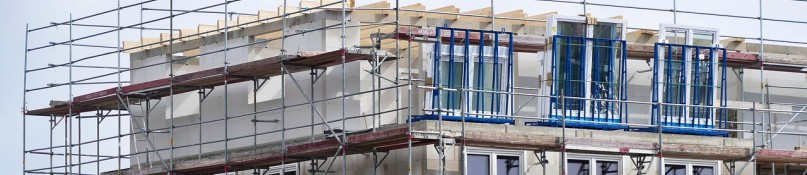 Ressourcenmanagement auf der Baustelle: Warum die richtige Gerüststrategie über Margen entscheidet