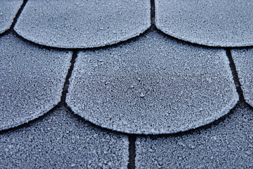 Abdichtungsmaterial bezeichnet alle Materialien, die zum Schutz von Bauteilen vor Feuchtigkeit, Wasser oder anderen Flüssigkeiten eingesetzt werden.