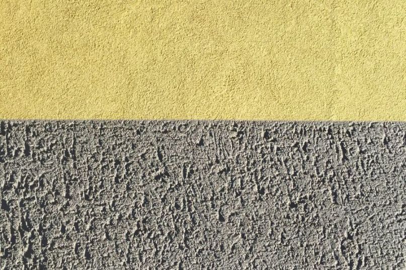 Abschirmputz ist ein spezieller Putz, der dazu dient, eine Schicht zwischen einer bestehenden Oberfläche und einer anderen Schicht zu bilden, um vor Feuchtigkeit, Wärme oder Schall zu schützen.