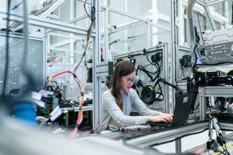 Bautechnik umfasst die Anwendung von technischem Know-how und Methoden im Bereich des Bauwesens und der Konstruktion.