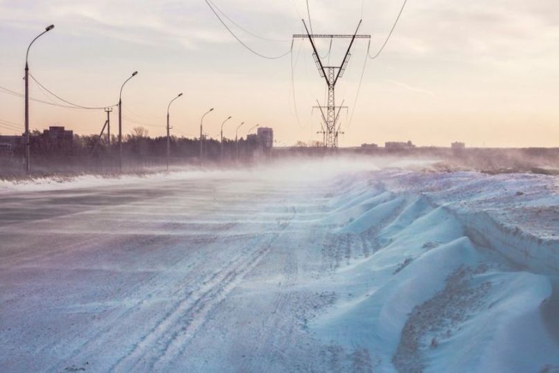 Extremwetterereignisse sind ungewöhnliche und extrem intensive Wetterphänomene, die über kurze Zeiträume auftreten und signifikante Auswirkungen auf Mensch und Umwelt haben können. Extremwetterereignisse sind ungewöhnliche und extrem intensive Wetterphänomene, die über kurze Zeiträume auftreten und signifikante Auswirkungen auf Mensch und Umwelt haben können.
