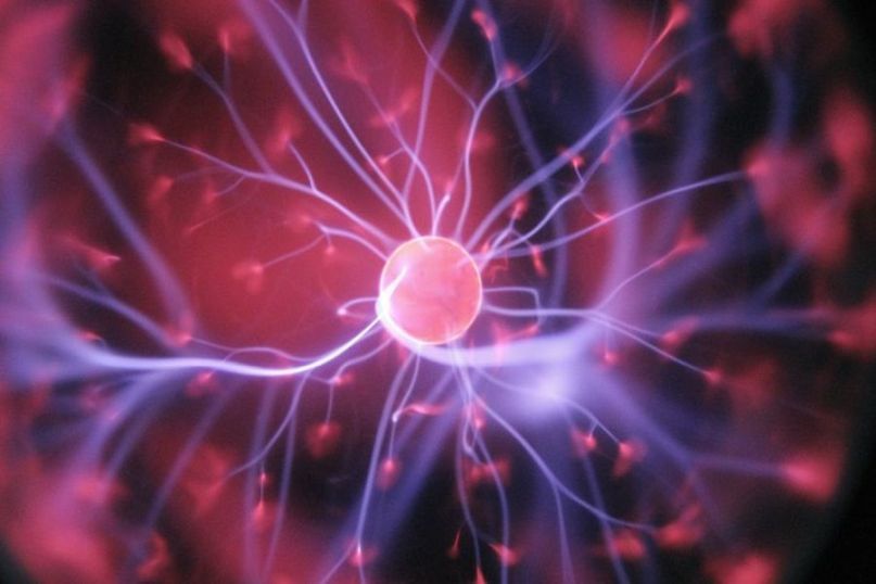 Eine Solarzelle ist ein elektronisches Bauelement, das Sonnenlicht in elektrische Energie umwandelt. Eine Solarzelle ist ein elektronisches Bauelement, das Sonnenlicht in elektrische Energie umwandelt.