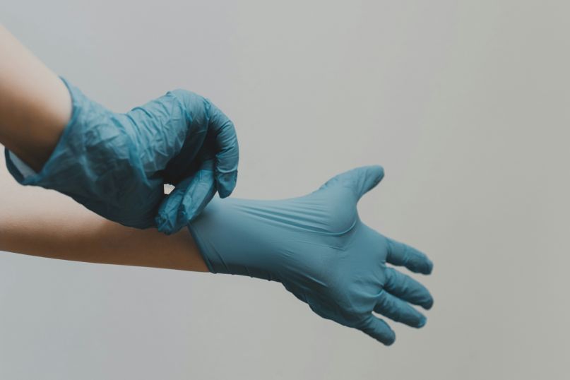 Eine Verunreinigung bezieht sich auf das Vorhandensein von schädlichen oder unerwünschten Substanzen oder Elementen in einer Umgebung, einem Produkt oder einem Material. Eine Verunreinigung bezieht sich auf das Vorhandensein von schädlichen oder unerwünschten Substanzen oder Elementen in einer Umgebung, einem Produkt oder einem Material.