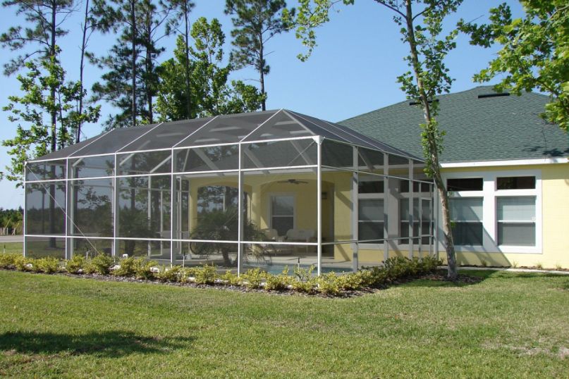 Ein Wintergarten ist eine gem&uuml;tliche ganzj&auml;hrige Wohlf&uuml;hloase